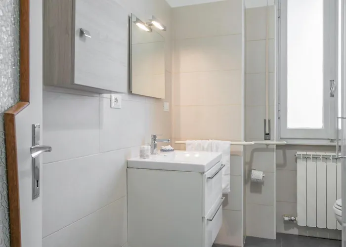 Romina Apartment, Florence, Campo Marte Apartamento *