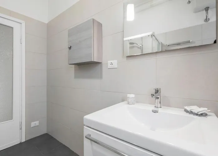 Romina Apartment, Florence, Campo Marte Apartamento *